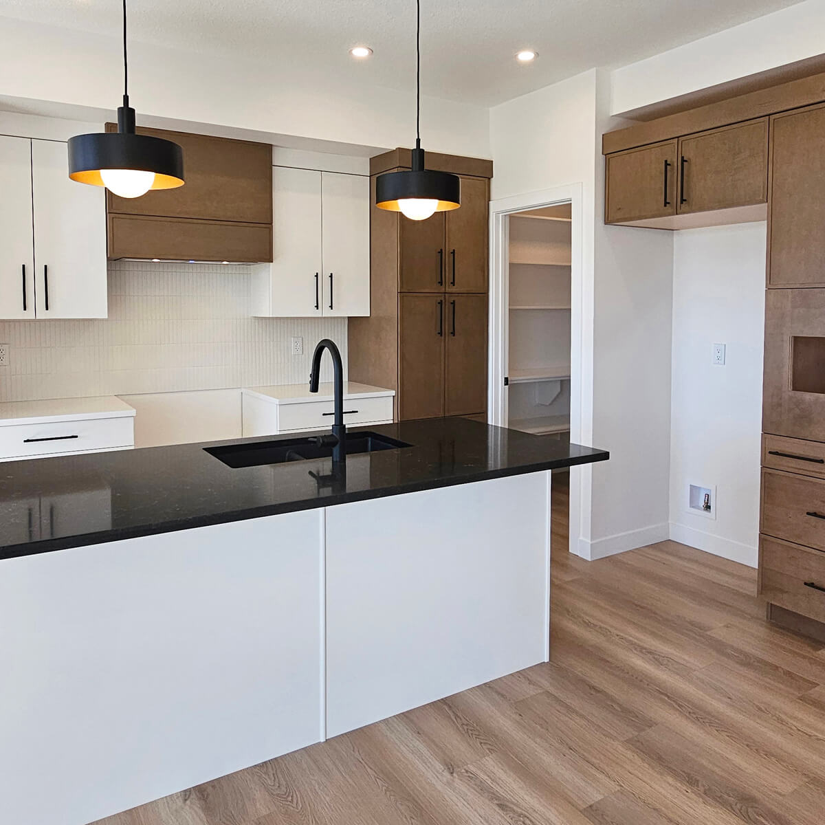branden_house_exterior_dirham_homes_grande_prairie_02
