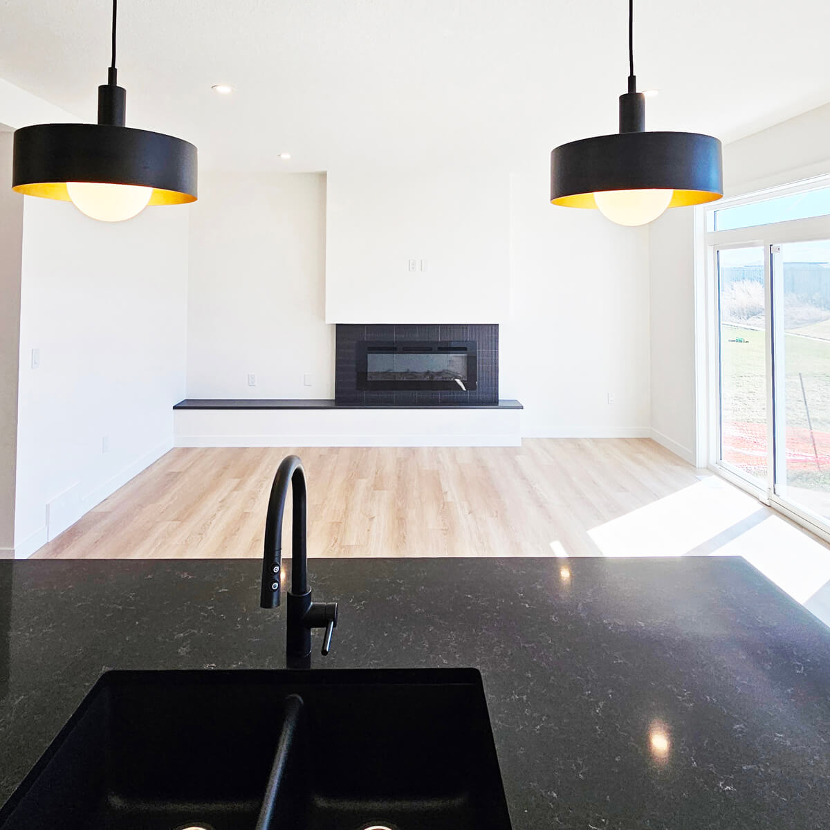 branden_house_exterior_dirham_homes_grande_prairie_03